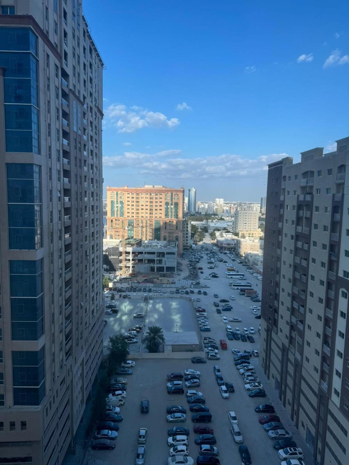 Elegent 2Bhk Next To The Beach With Pool,Gym,Garden,Kids Play Area,Learning Centre,Shops,Cafe,Restaurants Ajman Exterior photo